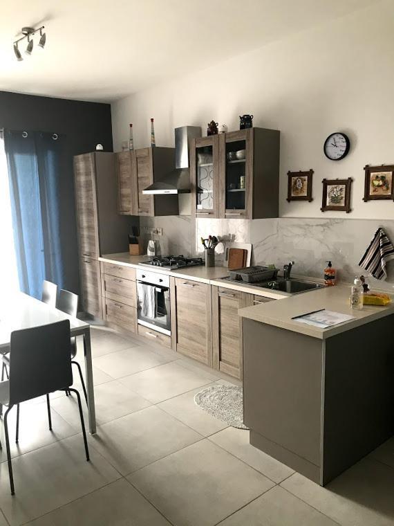 Luqa Apartment - 5 Mins From Airport Exterior photo